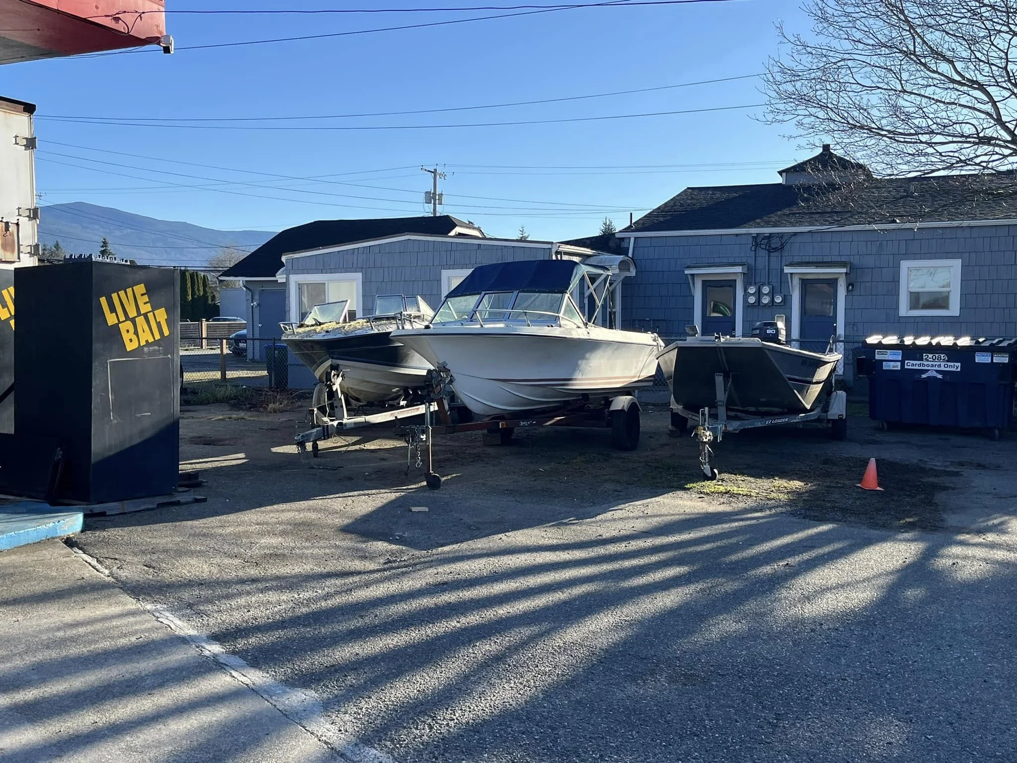 Boats at Cascade Auto and Marine in Sedro-Woolley